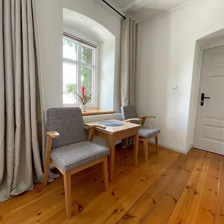 Dompodkasztanem بيت للعطل *