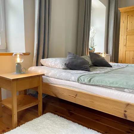 بيت للعطل Dompodkasztanem شكلارسكا بوريبا