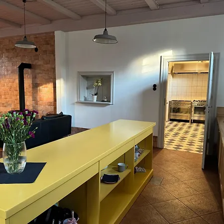 Dompodkasztanem بيت للعطل *