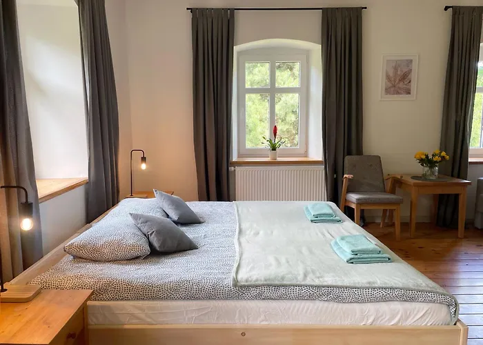 Dompodkasztanem بيت للعطل شكلارسكا بوريبا