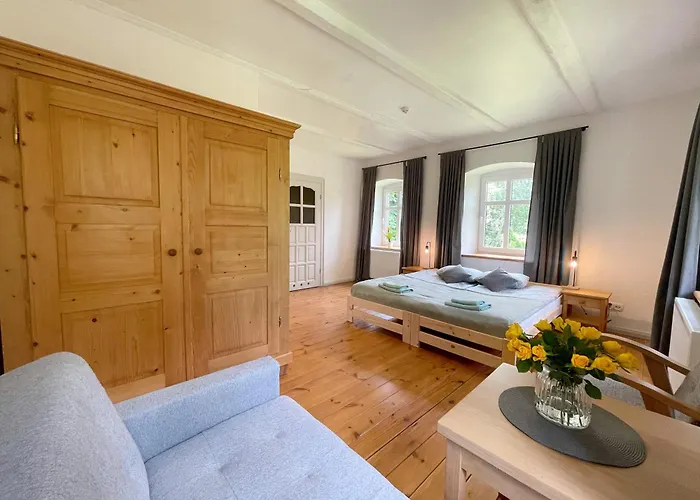 Dompodkasztanem * شكلارسكا بوريبا