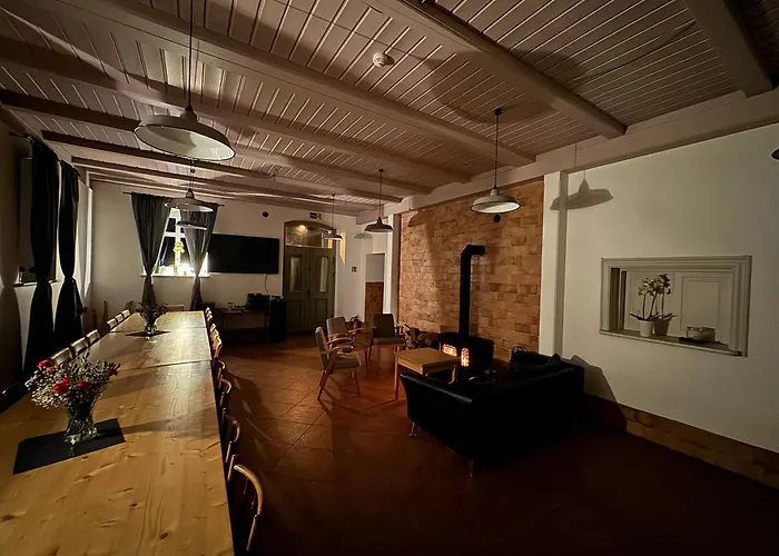 Dompodkasztanem شكلارسكا بوريبا