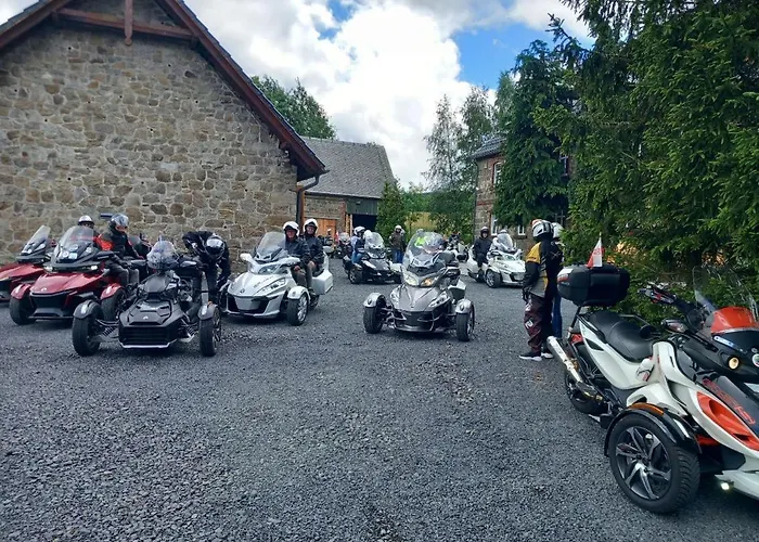 度假居 Dompodkasztanem 斯克拉斯卡波伦巴